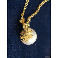 Tiffany & Co. Signature Pearl & Diamond Pendant Necklace – 18K Gold