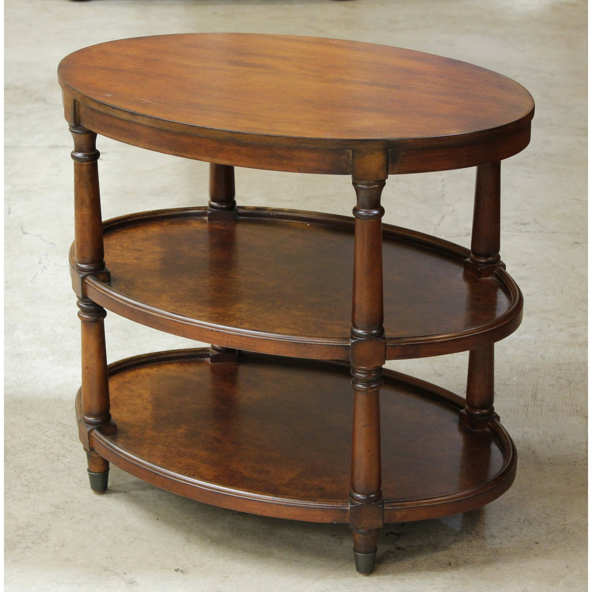 Hooker Furniture Oval 2-Tier End Table w/Removable Tray Top