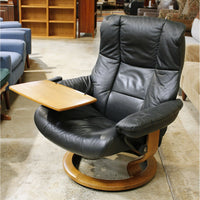 Ekornes Stressless Recliner w/Ottoman & Table Tray