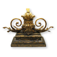 Antique Gold-Tone Acanthus Leaves Table Lamp