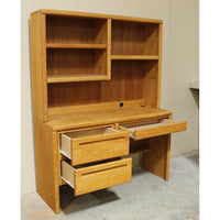 Oak Student Desk w/Hutch & Chair