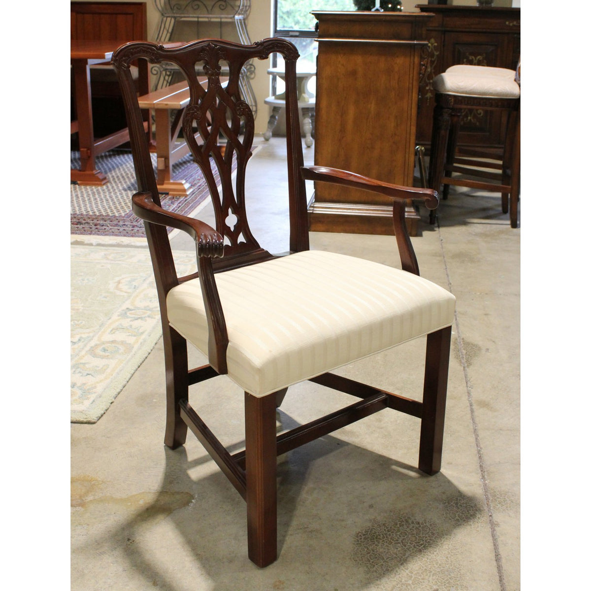 Ethan Allen Dining Table w/8 Chairs