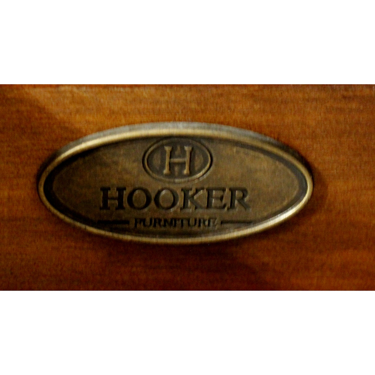 Hooker Furniture 72" 'Sanctuary' Console Table