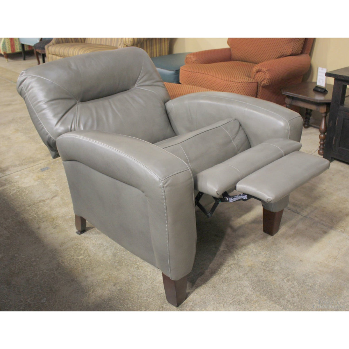 Southern Motion Gray Leather Pushback Recliner