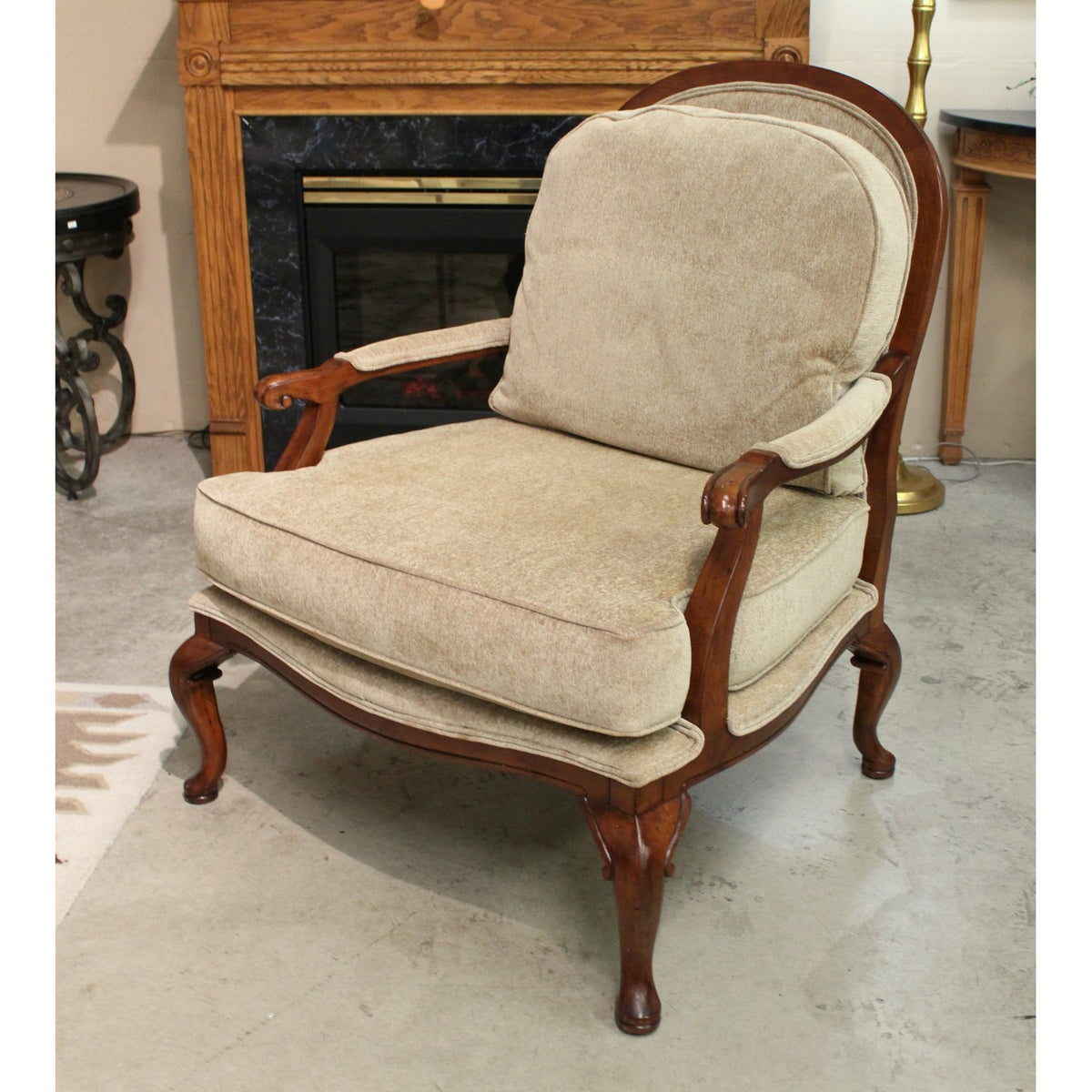 Ashley Tan Fauteuil Chair