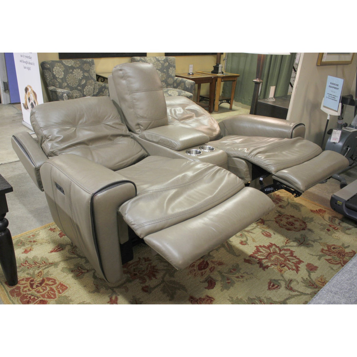 Flexsteel Power Reclining Loveseat w/Console & Power Headrests