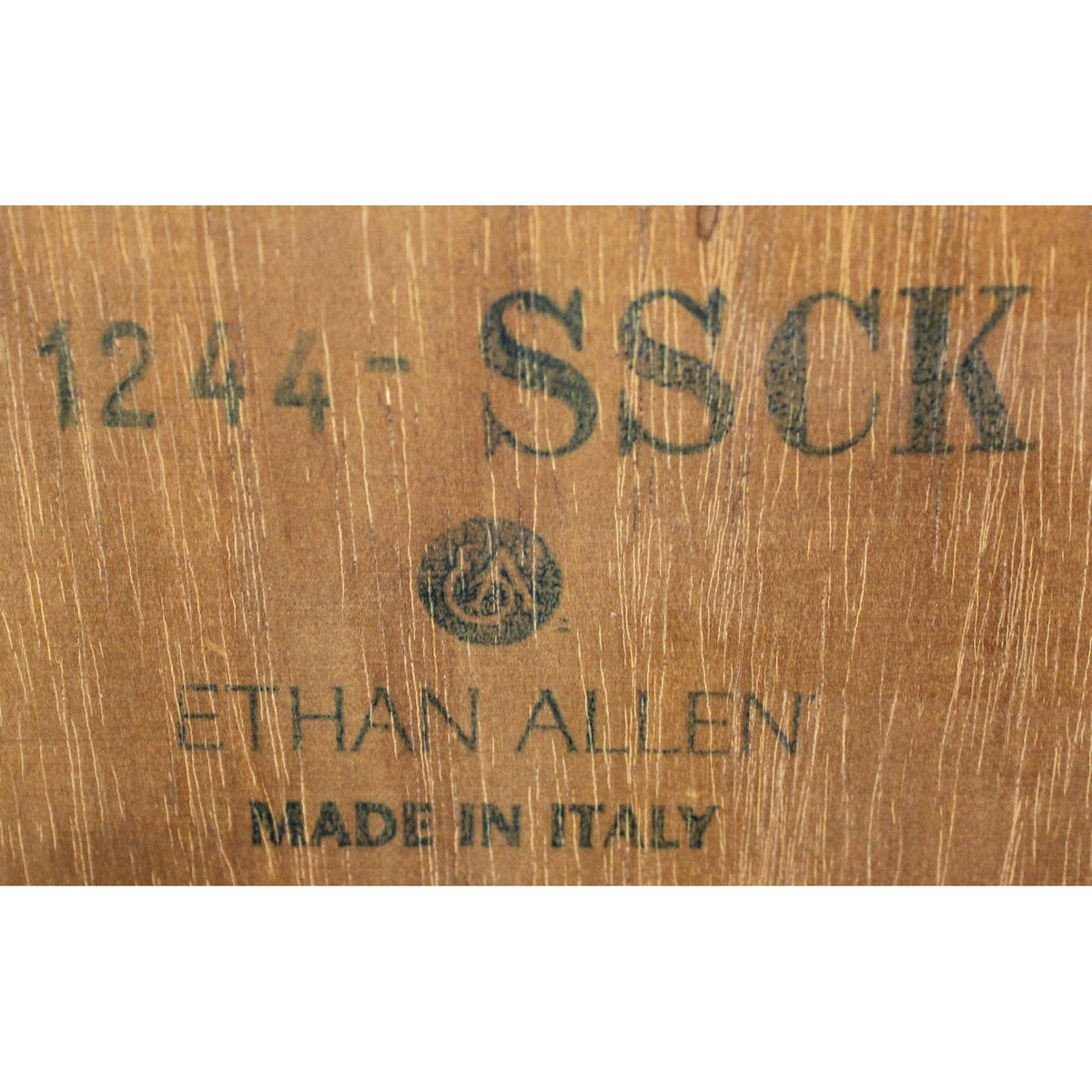 Ethan Allen Bombe Chest