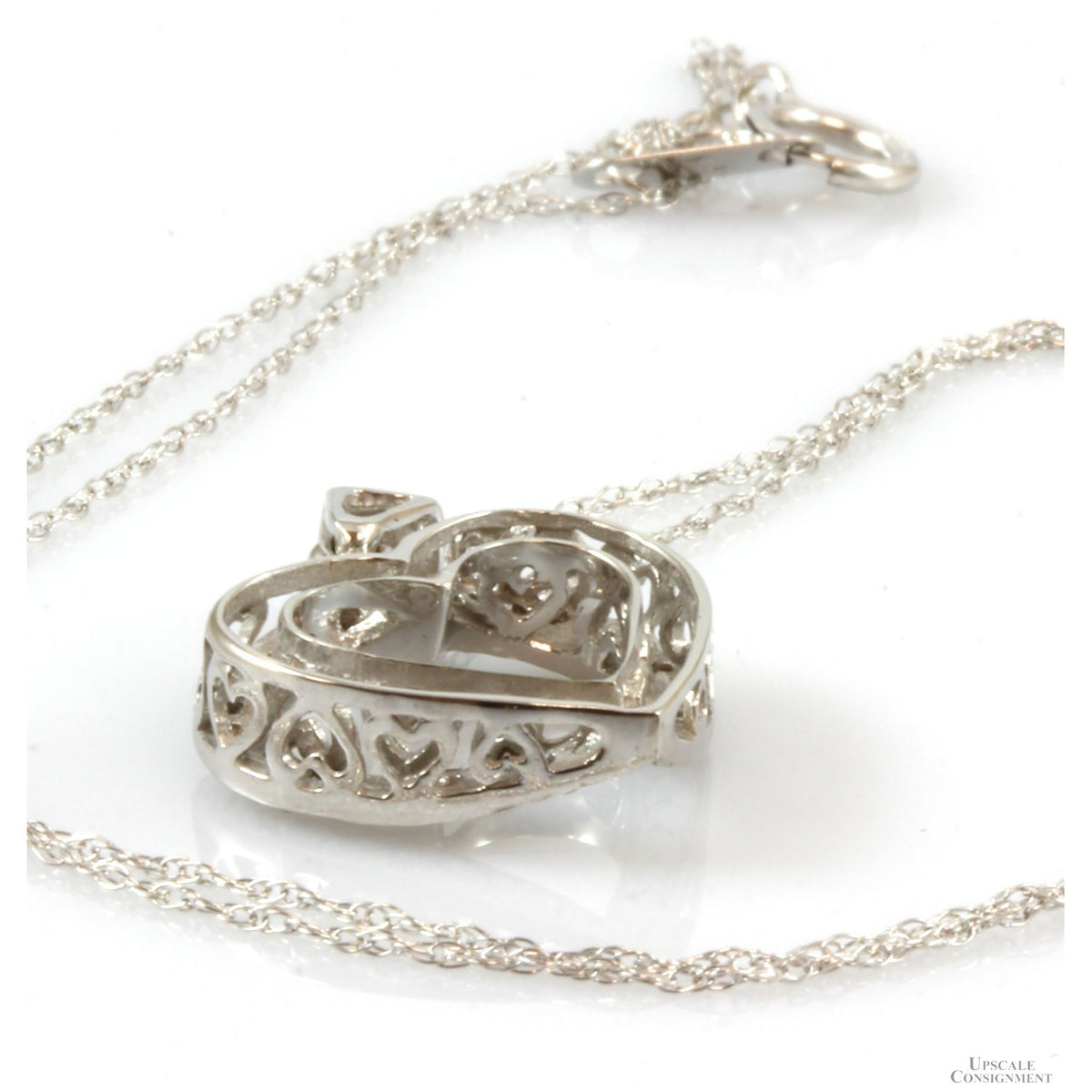10K White Gold Diamond Heart Pendant & 18" Chain Necklace