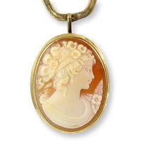 Signed Carved Shell Cameo 14K Gold Pendant Brooch