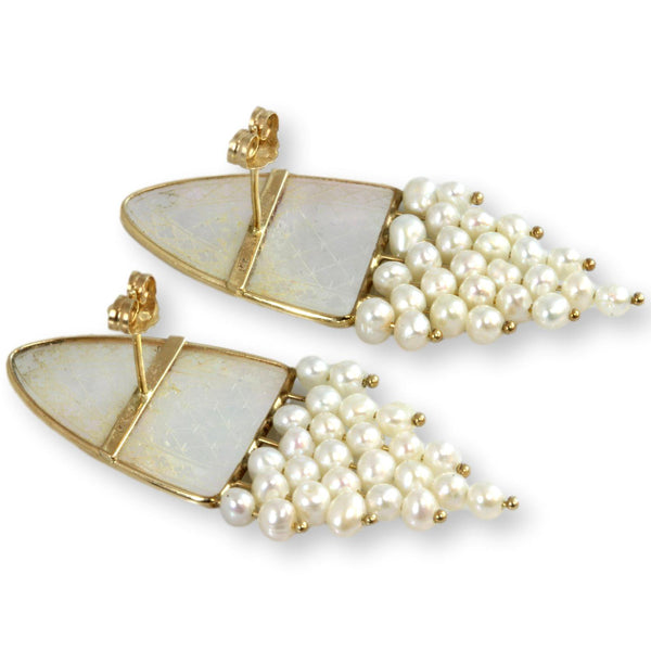 14K Gold Mother of Pearl Chinese Gaming Chip Counter & Pearl Earrings