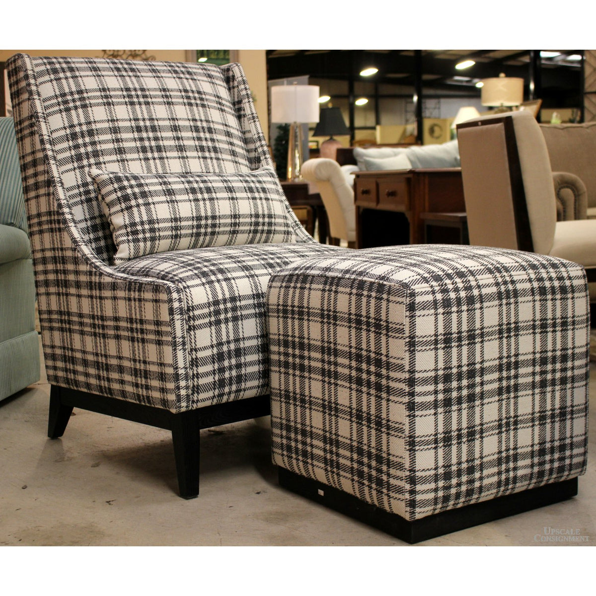 Plaid tweed Chair w/Pillow & Ottoman