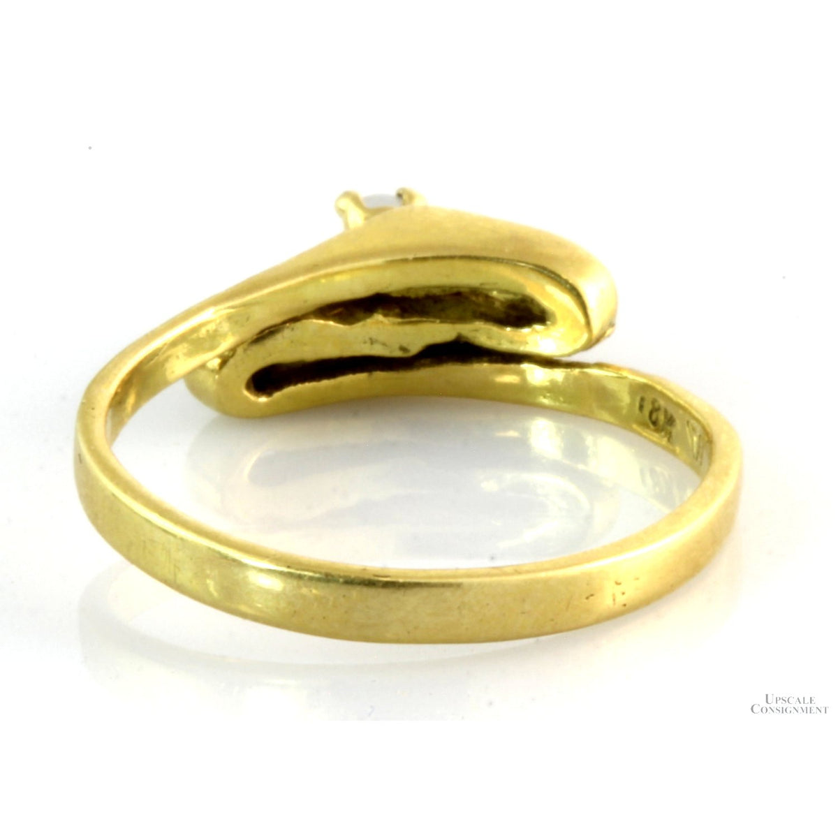 Vintage .09ct Round Moonstone 18K Yellow Gold Ring