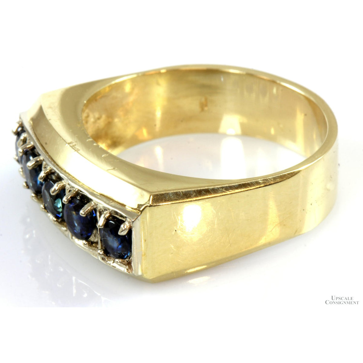 1.10ctw Blue Sapphire 14K Yellow Gold Unisex Ring