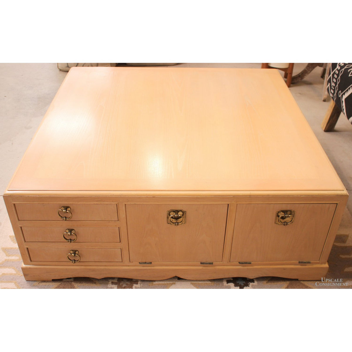 Sherrill Square Coffee Table w/Drawers