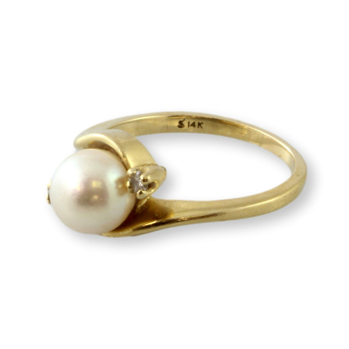 Cultured Pearl & .07ctw Diamond 14K Yellow Gold Ring