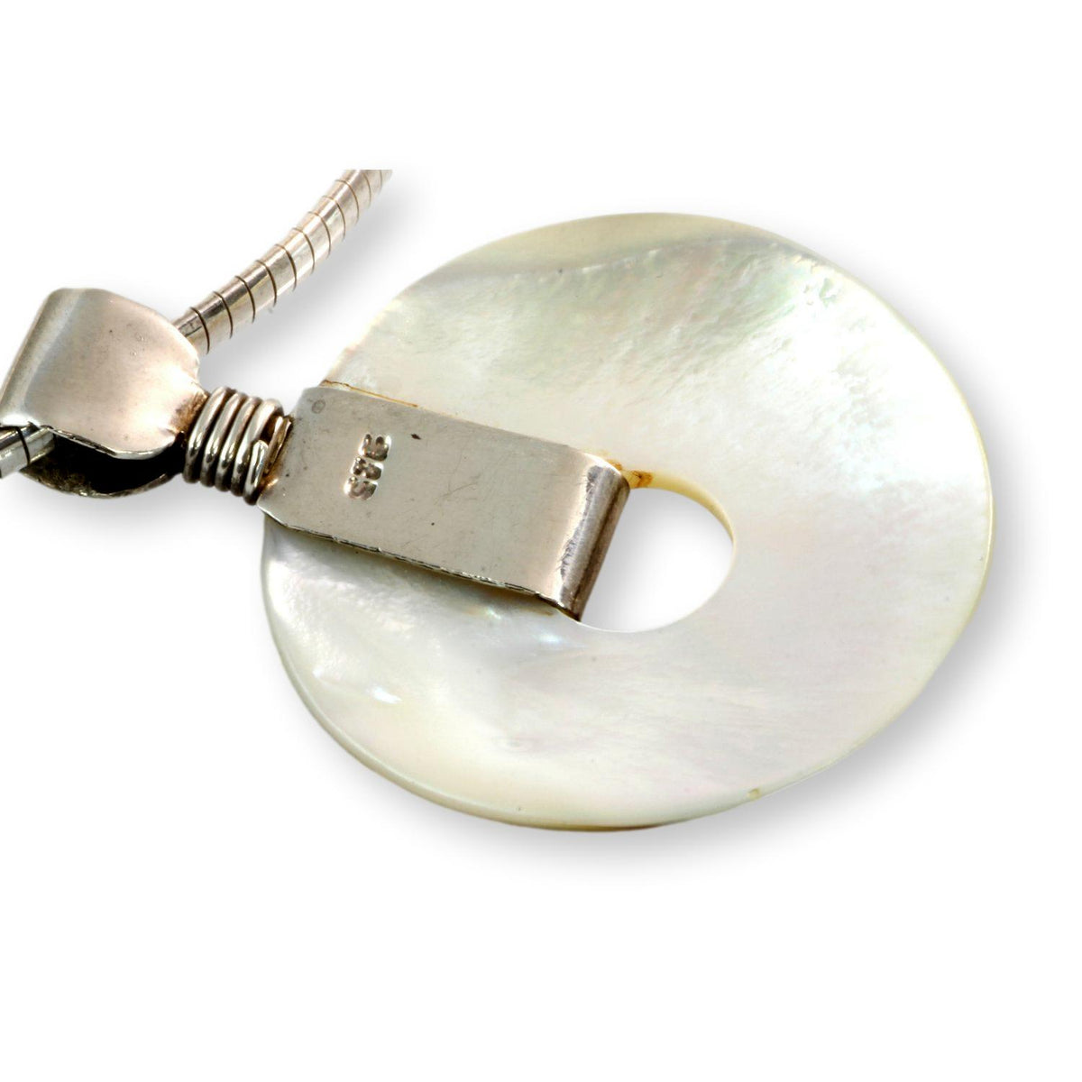 Black/Gold Lip Mother of Pearl AbaloneShell Pendant Necklace