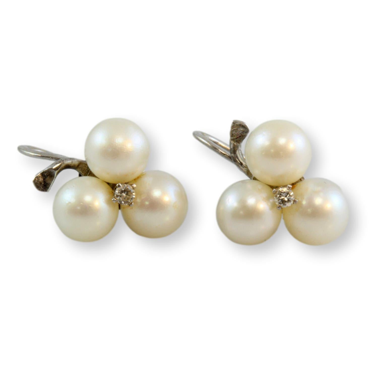 Ginkgo Leaf & White Pearl Drop Earrings – Gump's